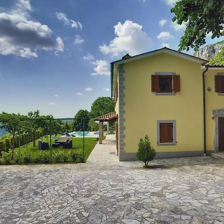 Family Friendly House With A Swimming Pool Dolenja Vas, Istria - Sredisnja Istra - 24521 * Dolenja Vas