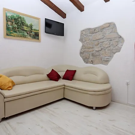 בית נופש Family Friendly House With A Swimming Pool Dolenja Vas, Istria - Sredisnja Istra - 24521 Dolenja Vas