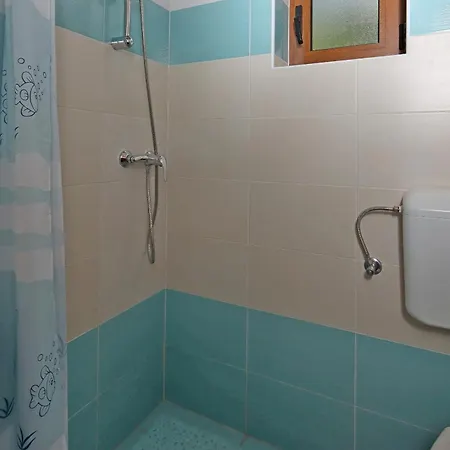 Family Friendly House With A Swimming Pool Dolenja Vas, Istria - Sredisnja Istra - 24521 Dolenja Vas