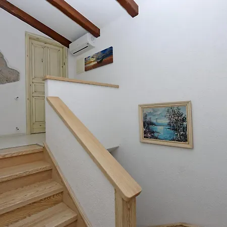 בית נופש Family Friendly House With A Swimming Pool Dolenja Vas, Istria - Sredisnja Istra - 24521